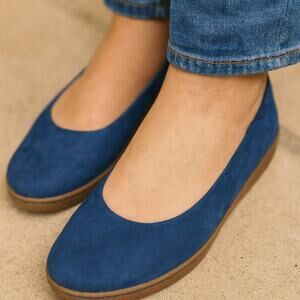 Earth SZ 7 Women's Landen Slip-On Suede Flat In Dark Blue NEW